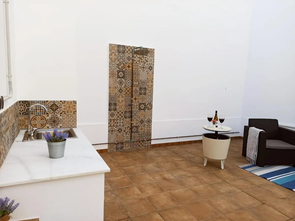 Malasana 51, New Art Apartment, Breakfast Included, Historic Center, Quite Neighborhood, Ml Málaga