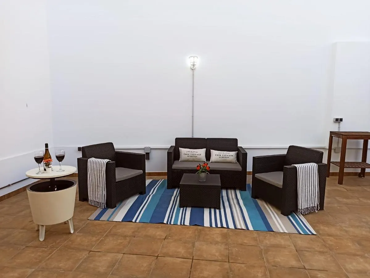 Malasana 51, New Art Apartment, Breakfast Included, Historic Center, Quite Neighborhood, Ml Málaga