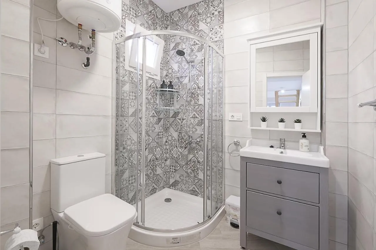 Malasana 51, New Art Apartment, Breakfast Included, Historic Center, Quite Neighborhood, Ml Malaga Spain
