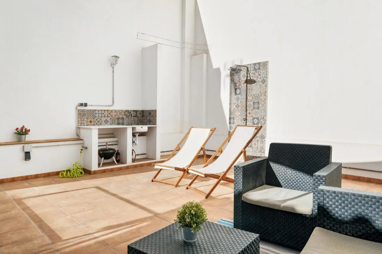 Malasana 51, New Art Apartment, Breakfast Included, Historic Center, Quite Neighborhood, Ml مالقة 0*,  إسبانيا