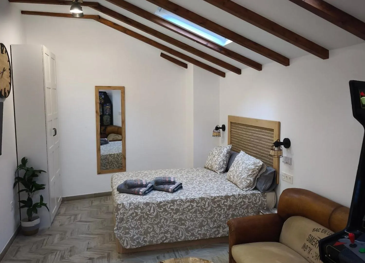 Malasana 51, New Art Apartment, Breakfast Included, Historic Center, Quite Neighborhood, Ml Μάλαγα 0*,  Ισπανία